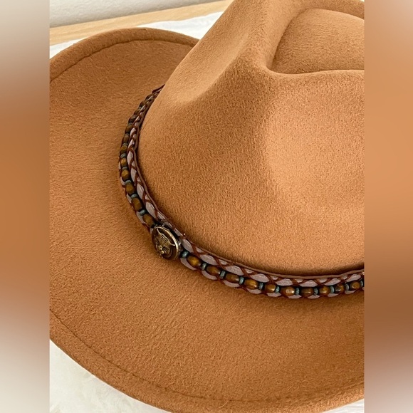 Western Camel Fashion Felt Hat with Gucci Tiger Button Band BNWOT - Picture 2 of 16